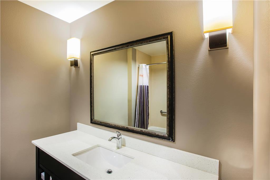 La Quinta By Wyndham Baton Rouge Denham Springs Hotel Room photo