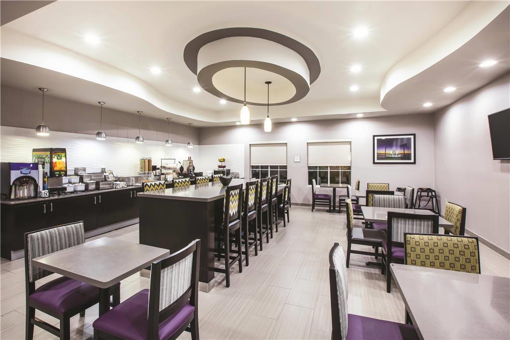 La Quinta By Wyndham Baton Rouge Denham Springs Hotel Facilities photo